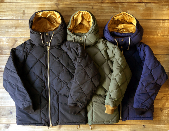 【送料無料】STANDARD CALIFORNIA CLASSIC QUILTED DOWN JACKET OLIVE